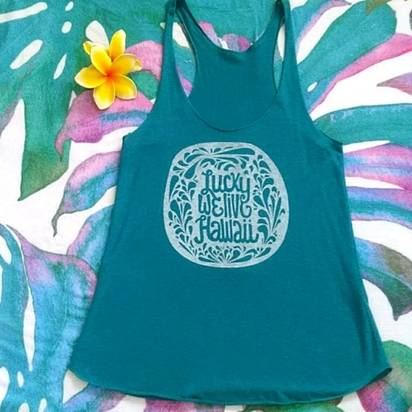 Tops - Lucky We Live Hawaii Tank